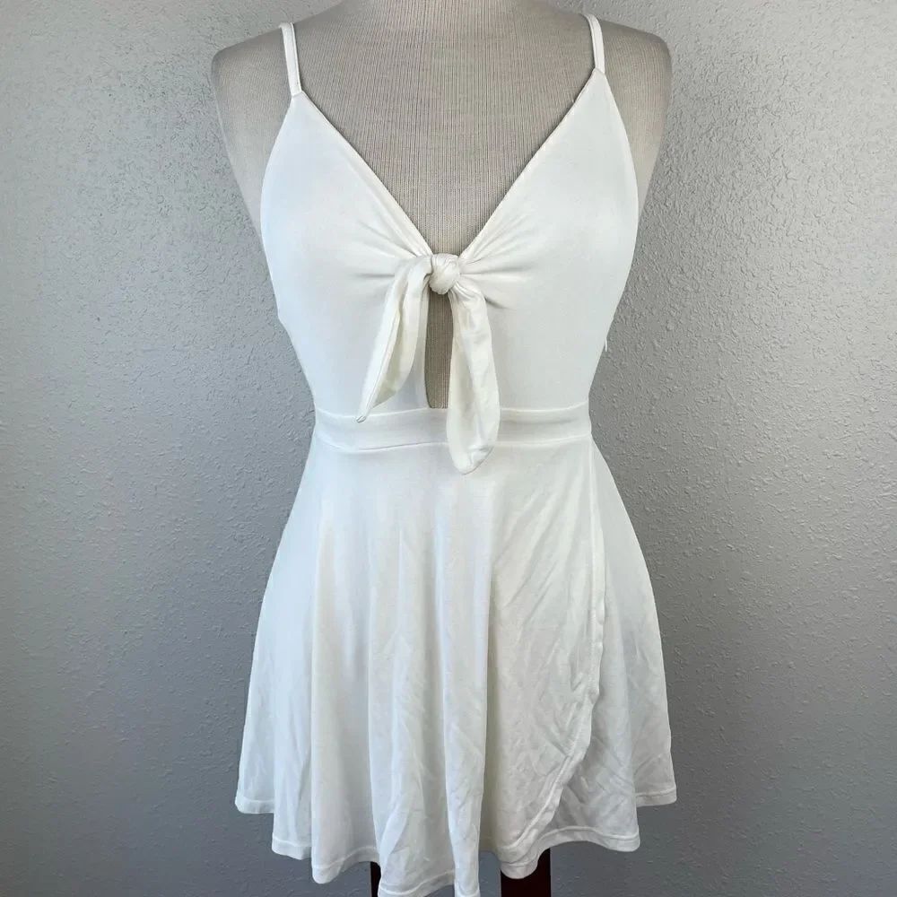 Urban Outfitters Ivory Spaghetti Strap Tank Top Size XS